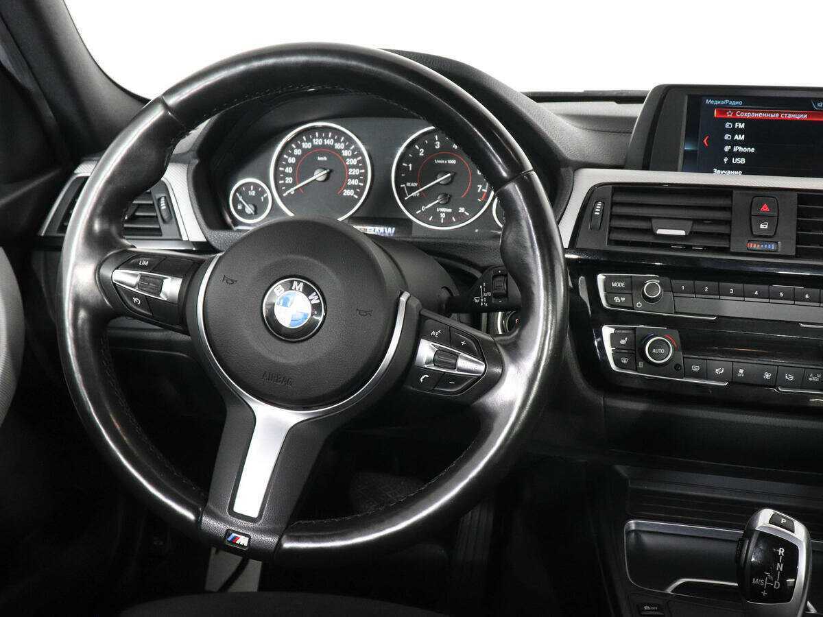 Купить BMW 3 серии 320i xDrive, 2018, 140 600 км, фото №15