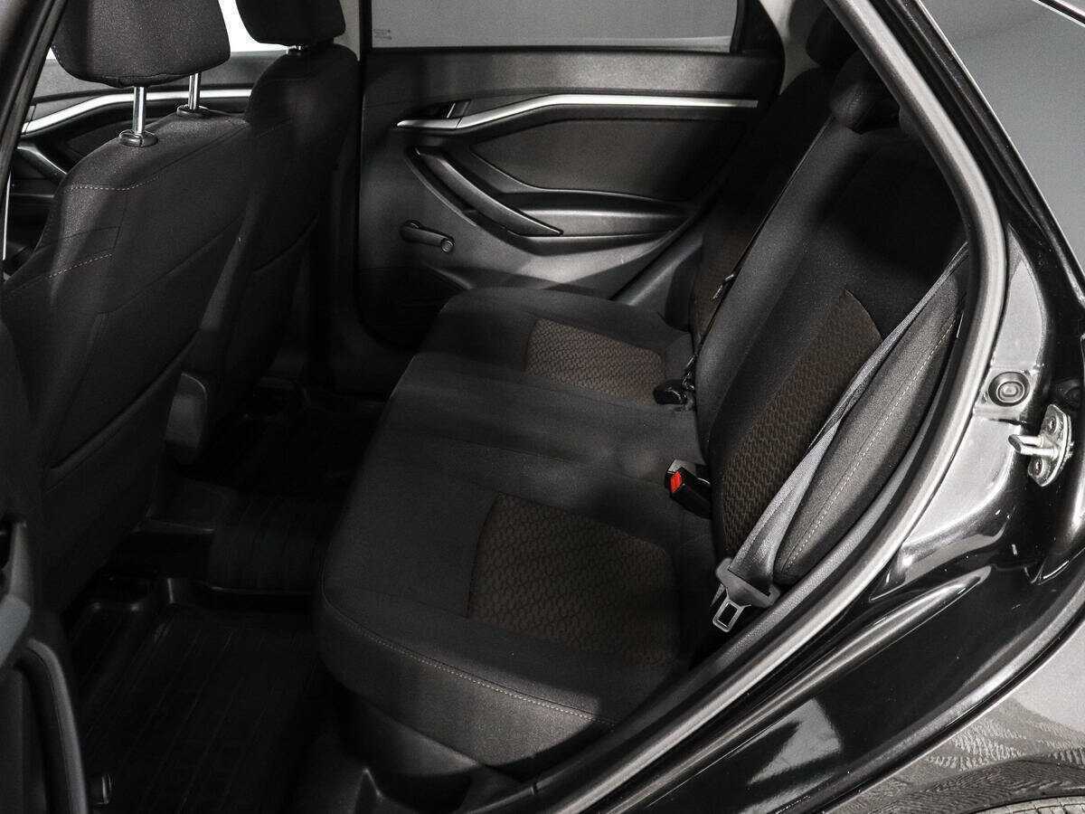 Купить Lada (ВАЗ) Vesta, 2017, 90 377 км, фото №8