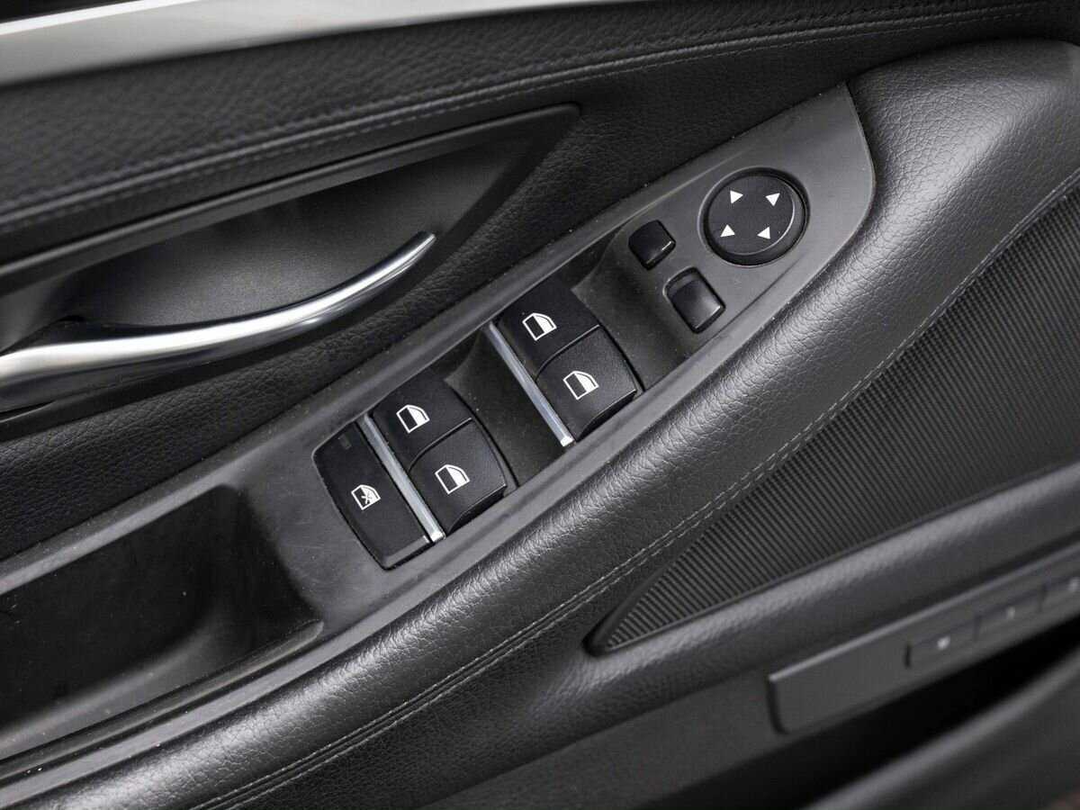 Купить BMW 5 серии 528i xDrive, 2013, 155 000 км, фото №27