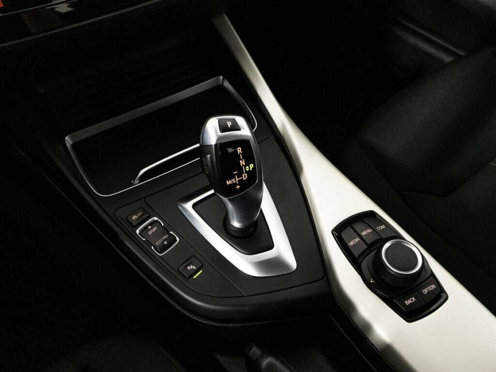 Купить BMW 1 серии 118i, 2017, 106 789 км, фото №16