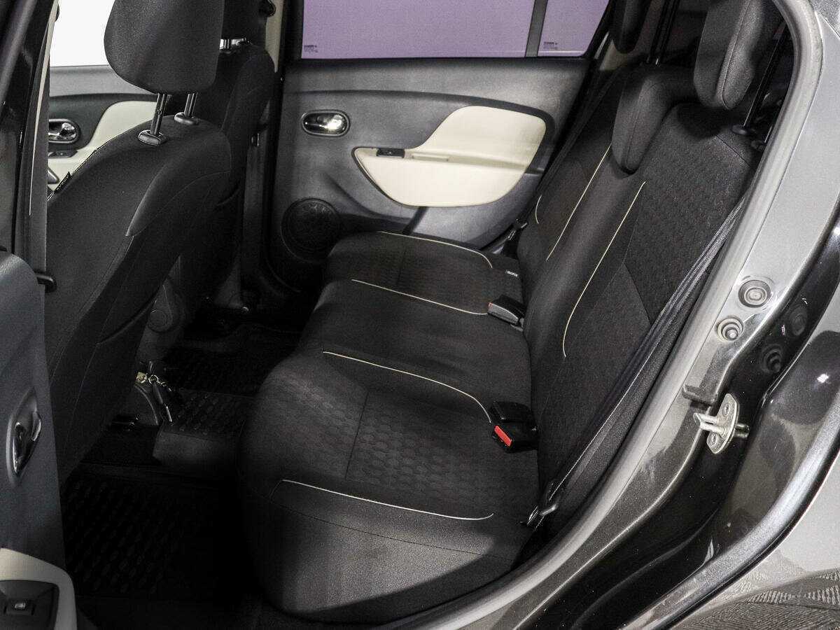 Купить Renault Logan, 2016, 106 618 км, фото №10