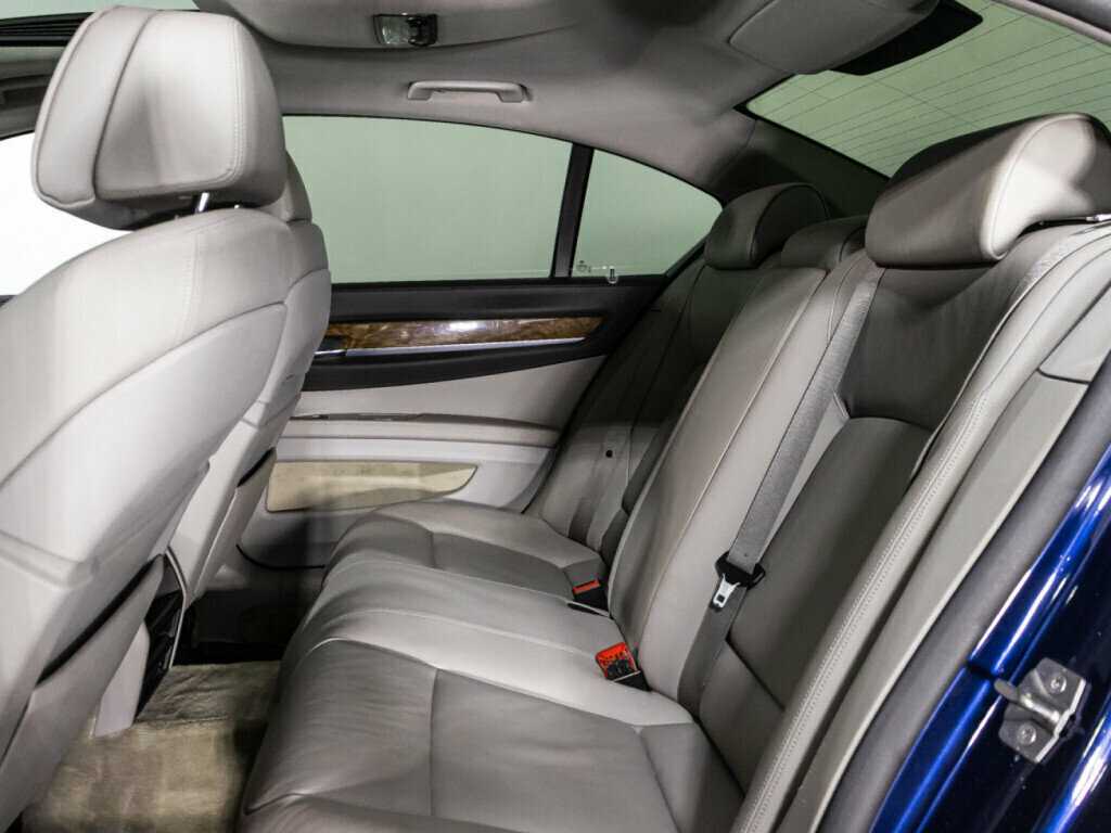 Купить BMW 7 серии 740i, 2012, 183 136 км, фото №10