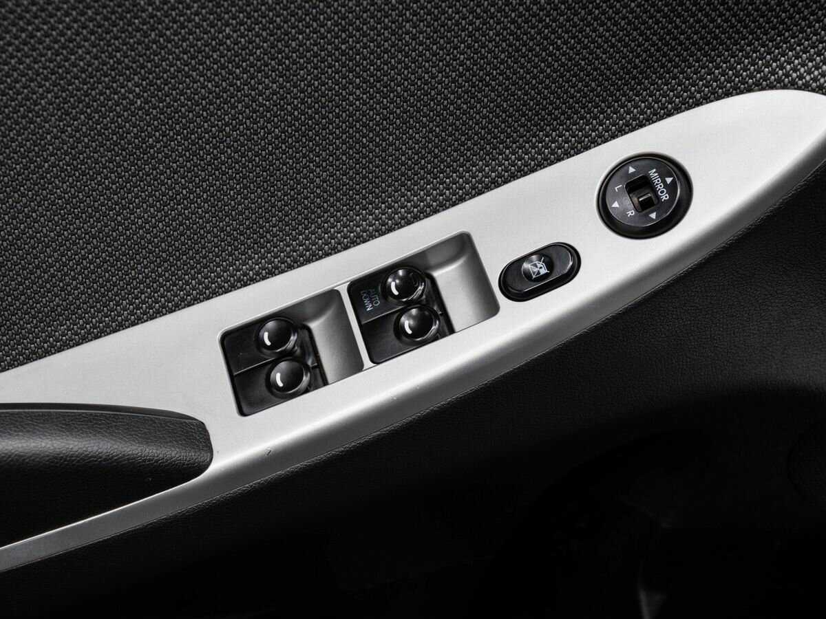 Купить Hyundai Solaris, 2013, 350 000 км, фото №15