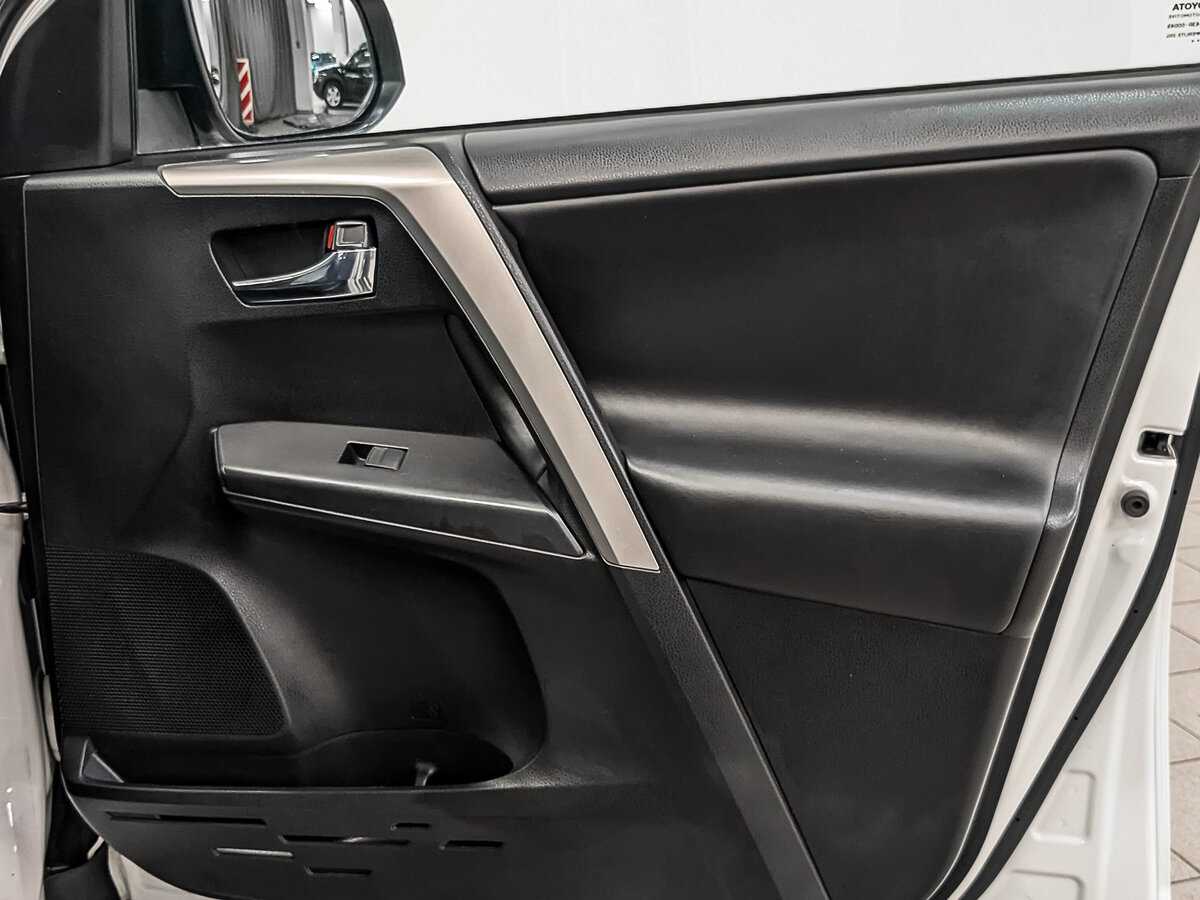Купить Toyota RAV4, 2017, 148 099 км, фото №25