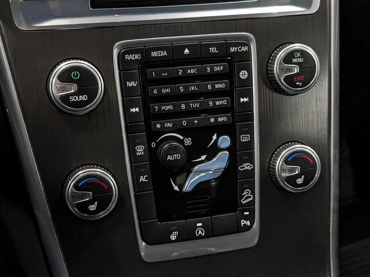 Купить Volvo XC60, 2015, 141 924 км, фото №21