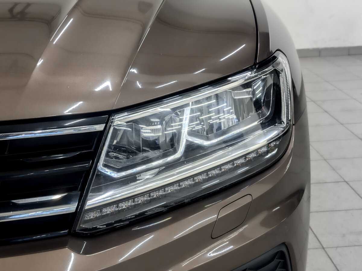Купить Volkswagen Tiguan, 2019, 93 621 км, фото №17