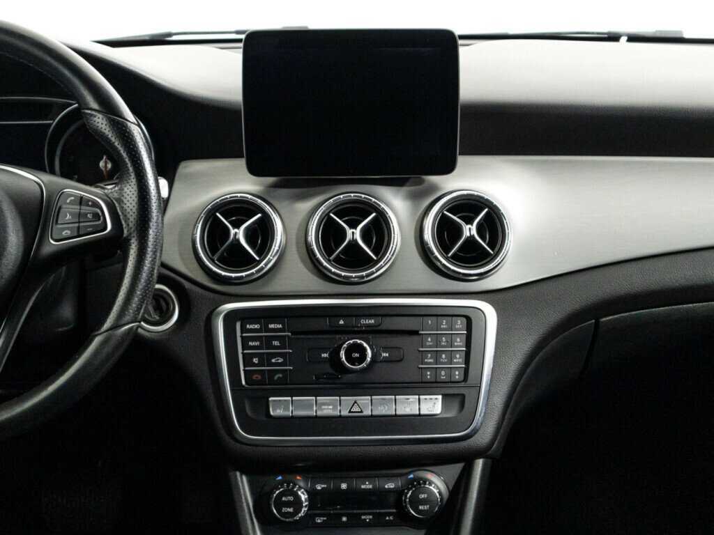 Купить Mercedes-Benz CLA 200, 2016, 147 037 км, фото №13