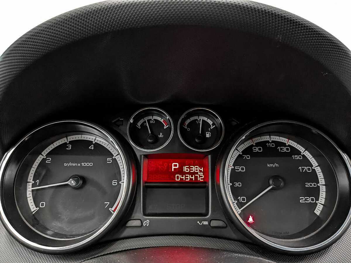 Купить Peugeot 308, 2012, 43 468 км, фото №13
