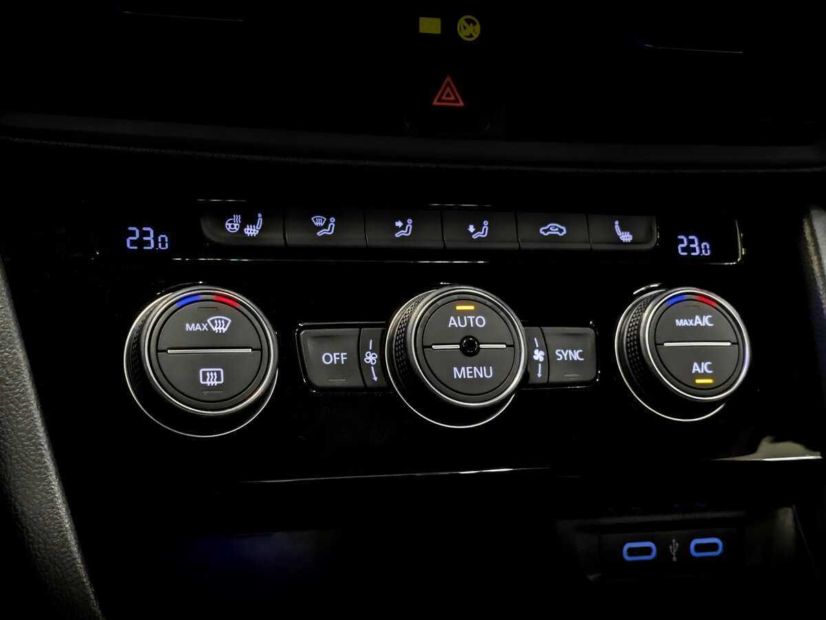 Купить Volkswagen Jetta, 2020, 39 942 км, фото №25