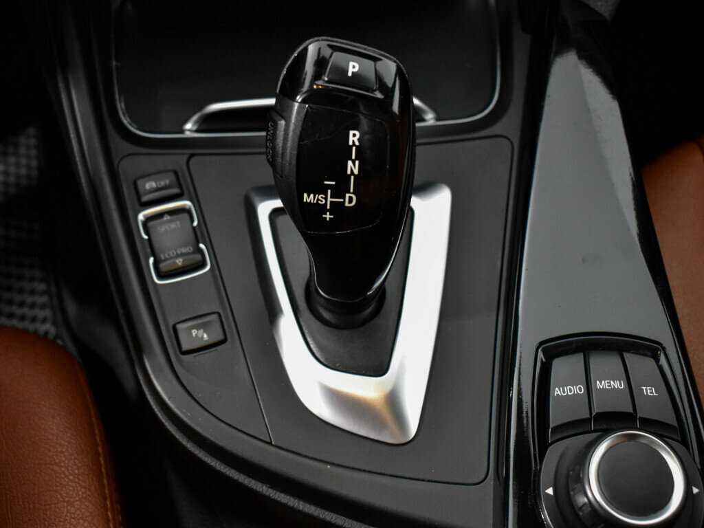 Купить BMW 3 серии 318i, 2017, 177 000 км, фото №11