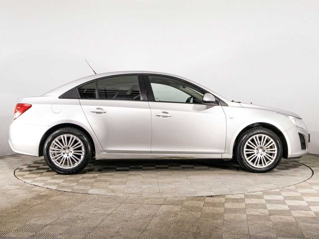 Купить Chevrolet Cruze, 2012, 203 513 км, фото №4
