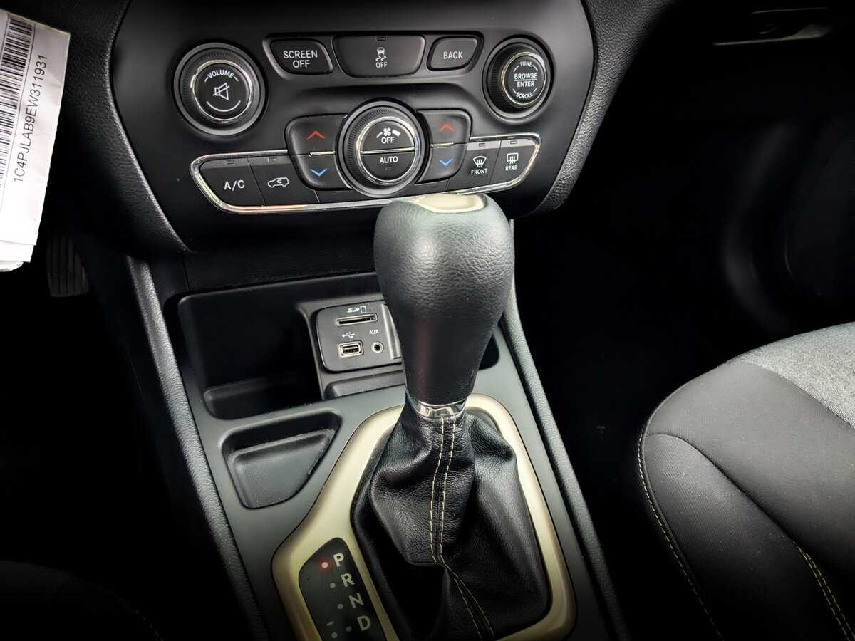 Купить Jeep Cherokee, 2014, 103 298 км, фото №23