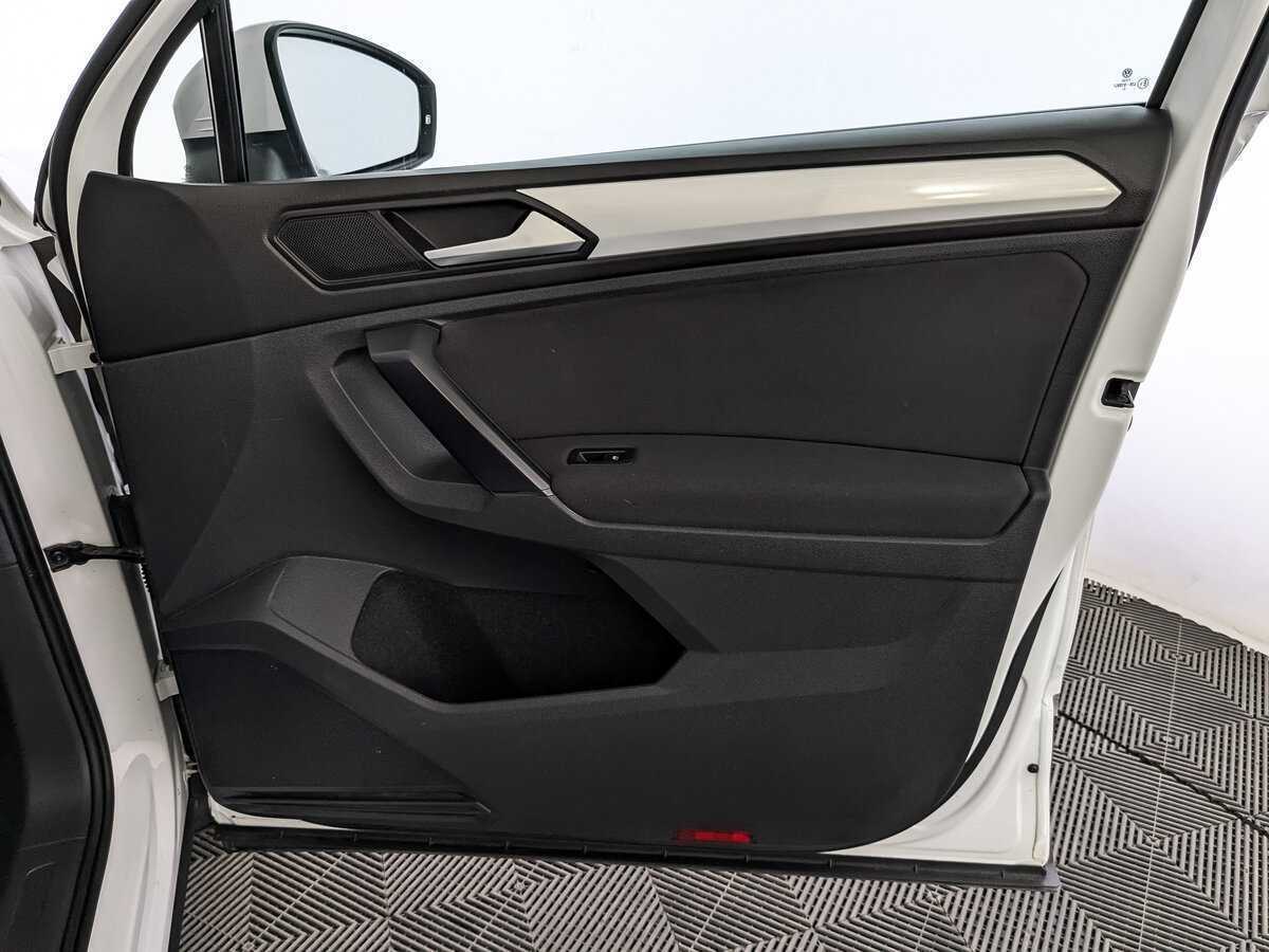 Купить Volkswagen Tiguan, 2021, 146 000 км, фото №25