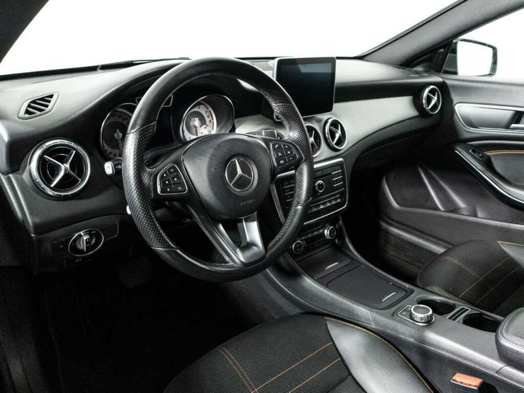 Купить Mercedes-Benz CLA 200, 2015, 127 428 км, фото №11