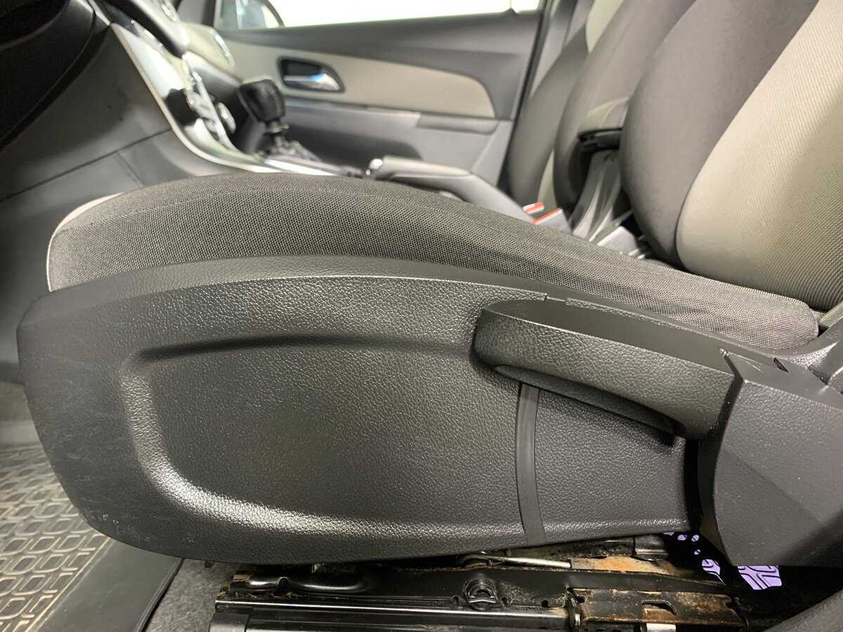 Купить Chevrolet Cruze, 2013, 210 000 км, фото №15