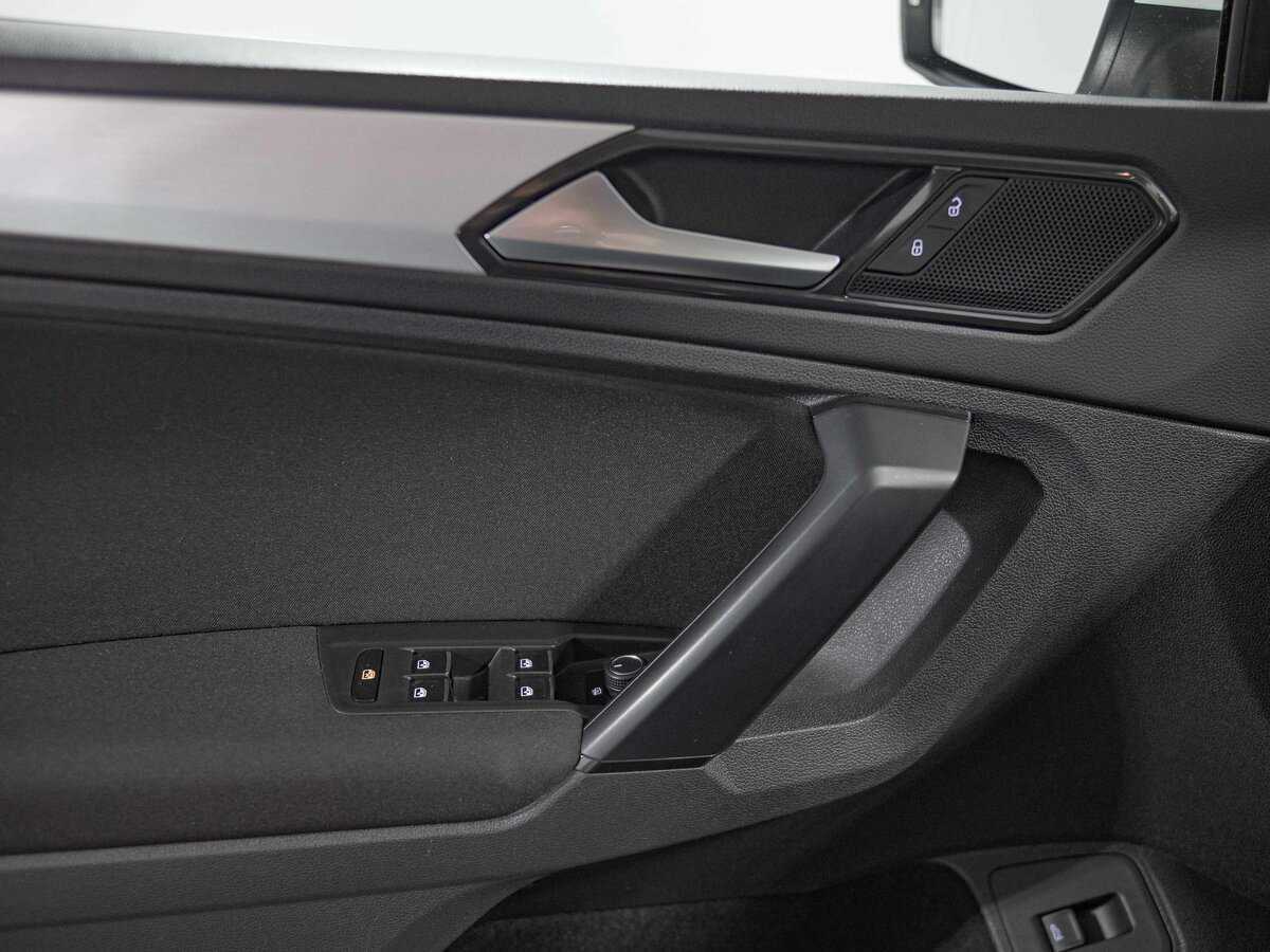Купить Volkswagen Tiguan, 2017, 139 449 км, фото №12