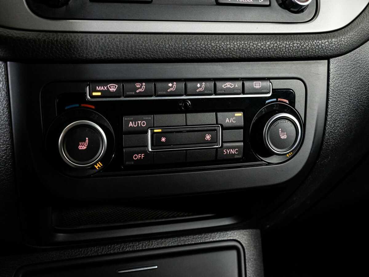 Купить Volkswagen Tiguan, 2015, 242 124 км, фото №13