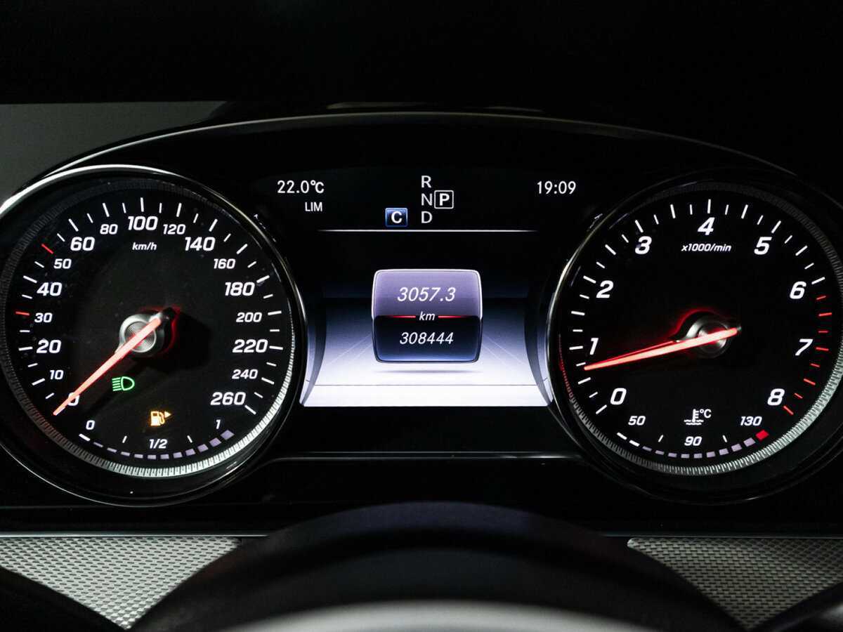 Купить Mercedes-Benz E-Класс 200, 2019, 308 441 км, фото №12