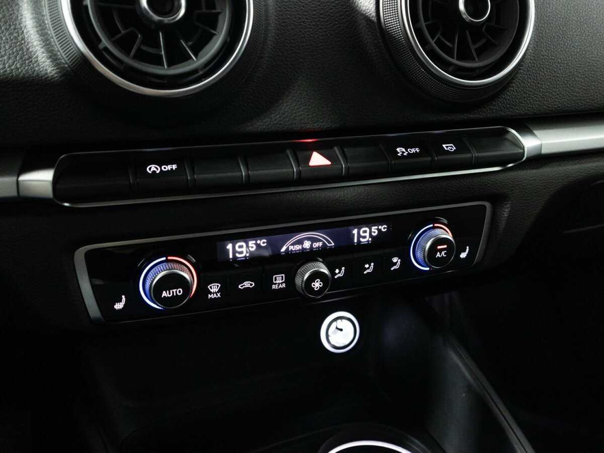 Купить Audi A3, 2019, 47 083 км, фото №17