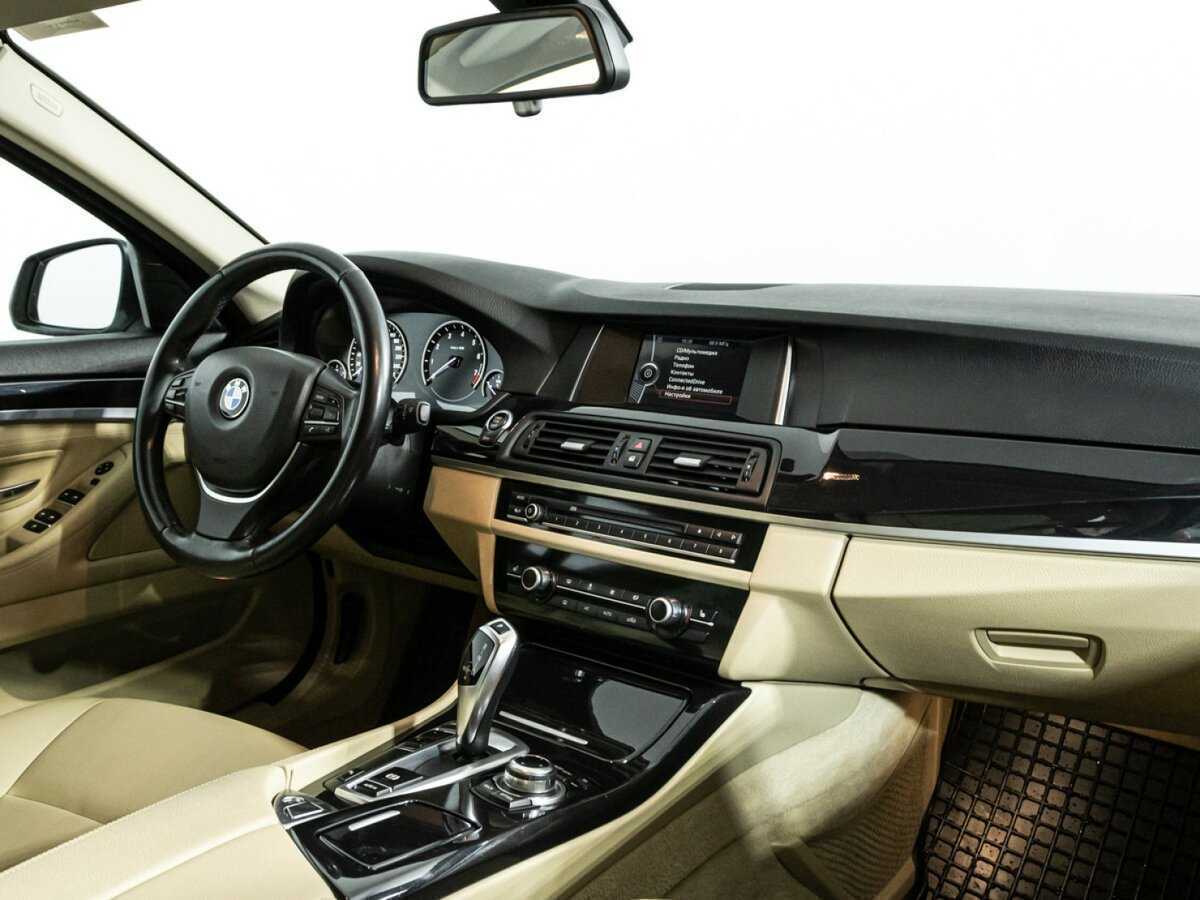 Купить BMW 5 серии 520i, 2014, 132 433 км, фото №9