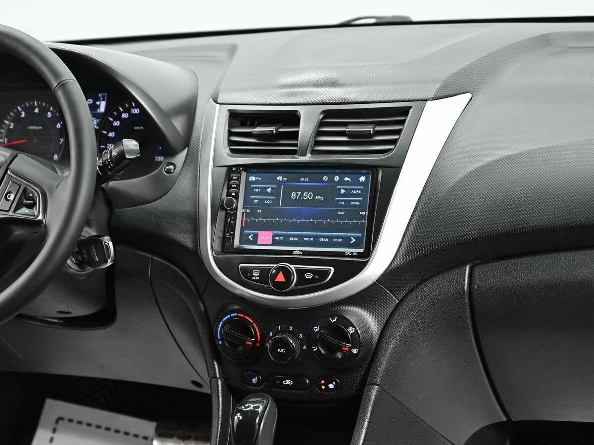 Купить Hyundai Solaris, 2014, 167 000 км, фото №9