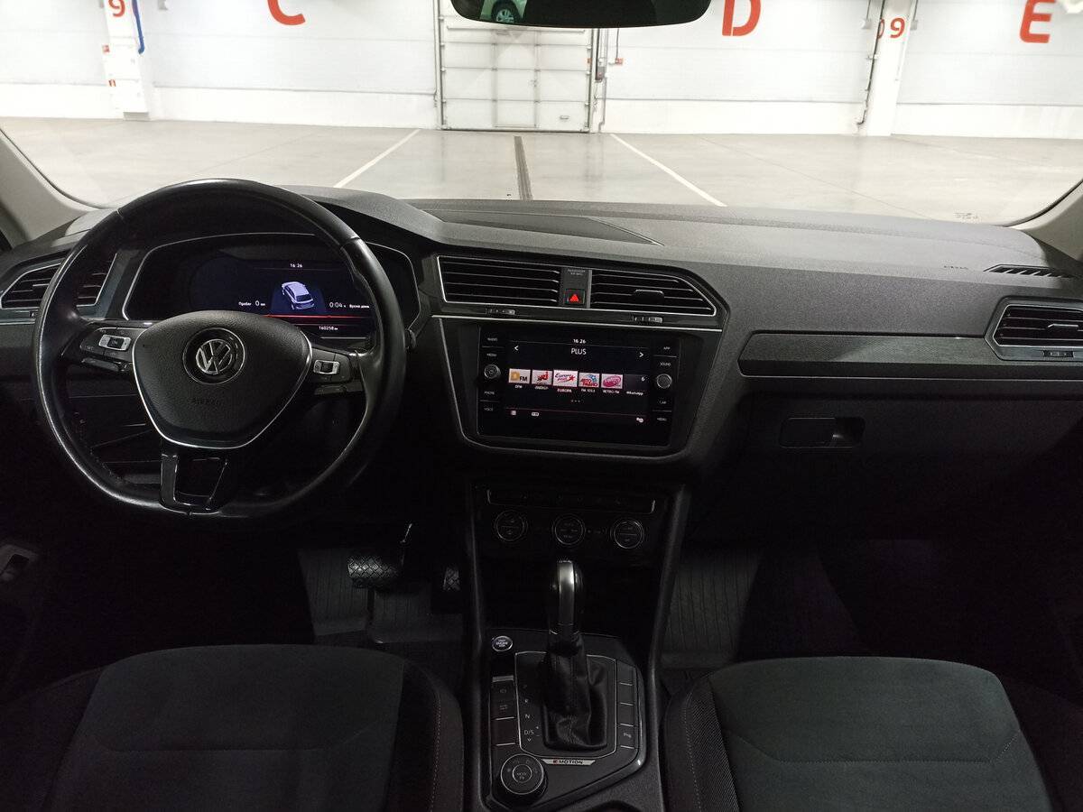 Купить Volkswagen Tiguan, 2018, 160 240 км, фото №14