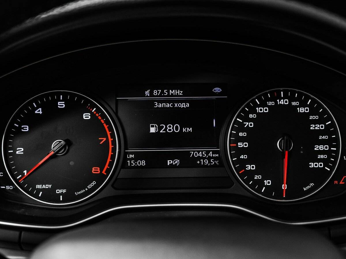 Купить Audi A4, 2016, 131 799 км, фото №10