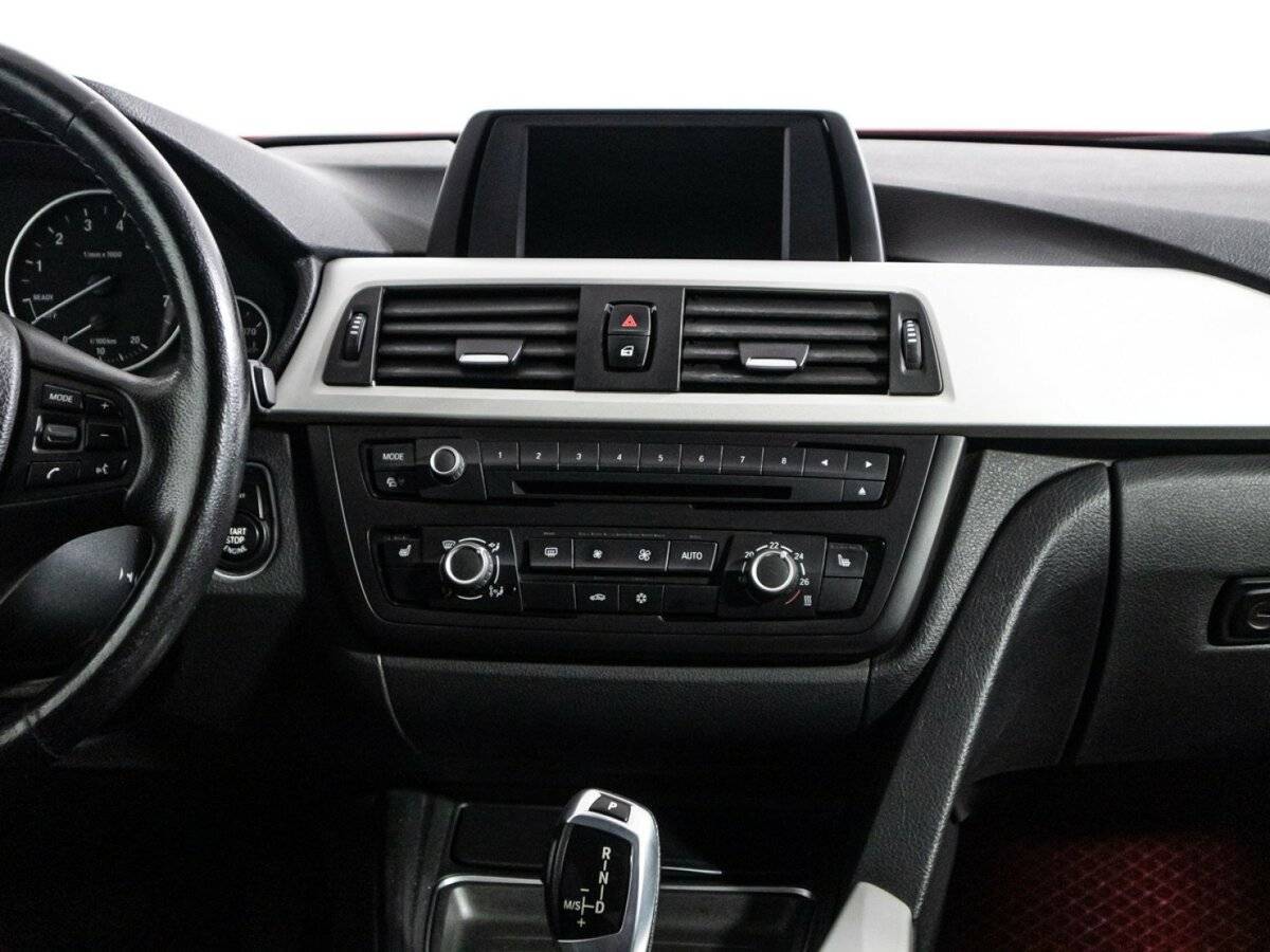 Купить BMW 3 серии 320i, 2012, 265 266 км, фото №14