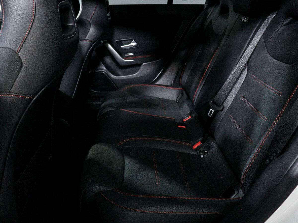 Купить Mercedes-Benz CLA 200, 2019, 65 061 км, фото №10