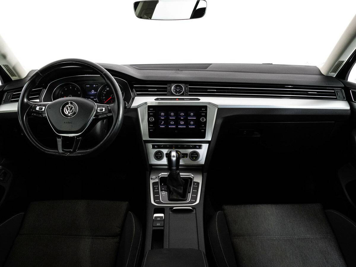 Купить Volkswagen Passat, 2018, 107 332 км, фото №9