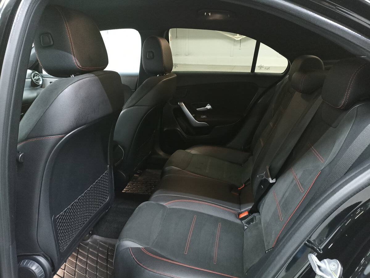 Купить Mercedes-Benz A-Класс 200, 2018, 105 396 км, фото №12