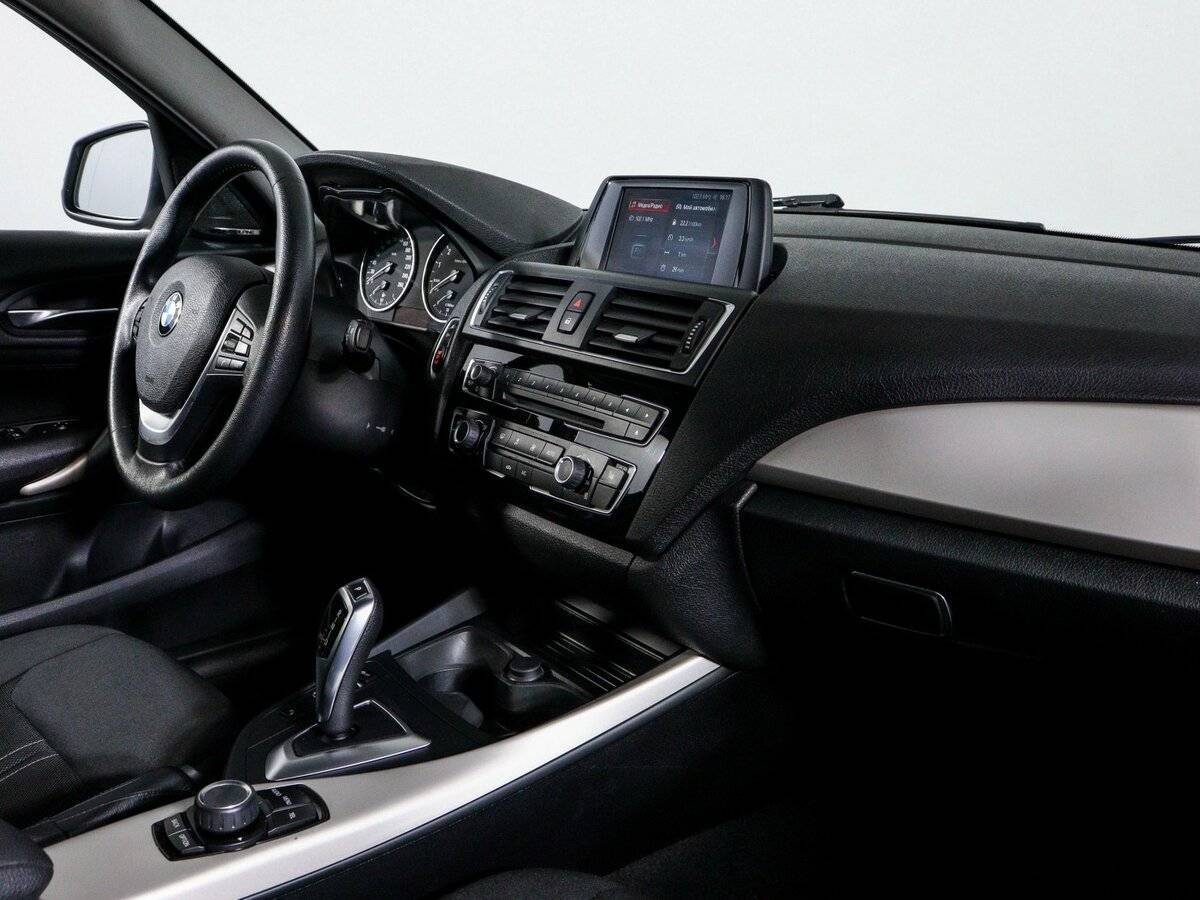 Купить BMW 1 серии 118i, 2017, 81 140 км, фото №9