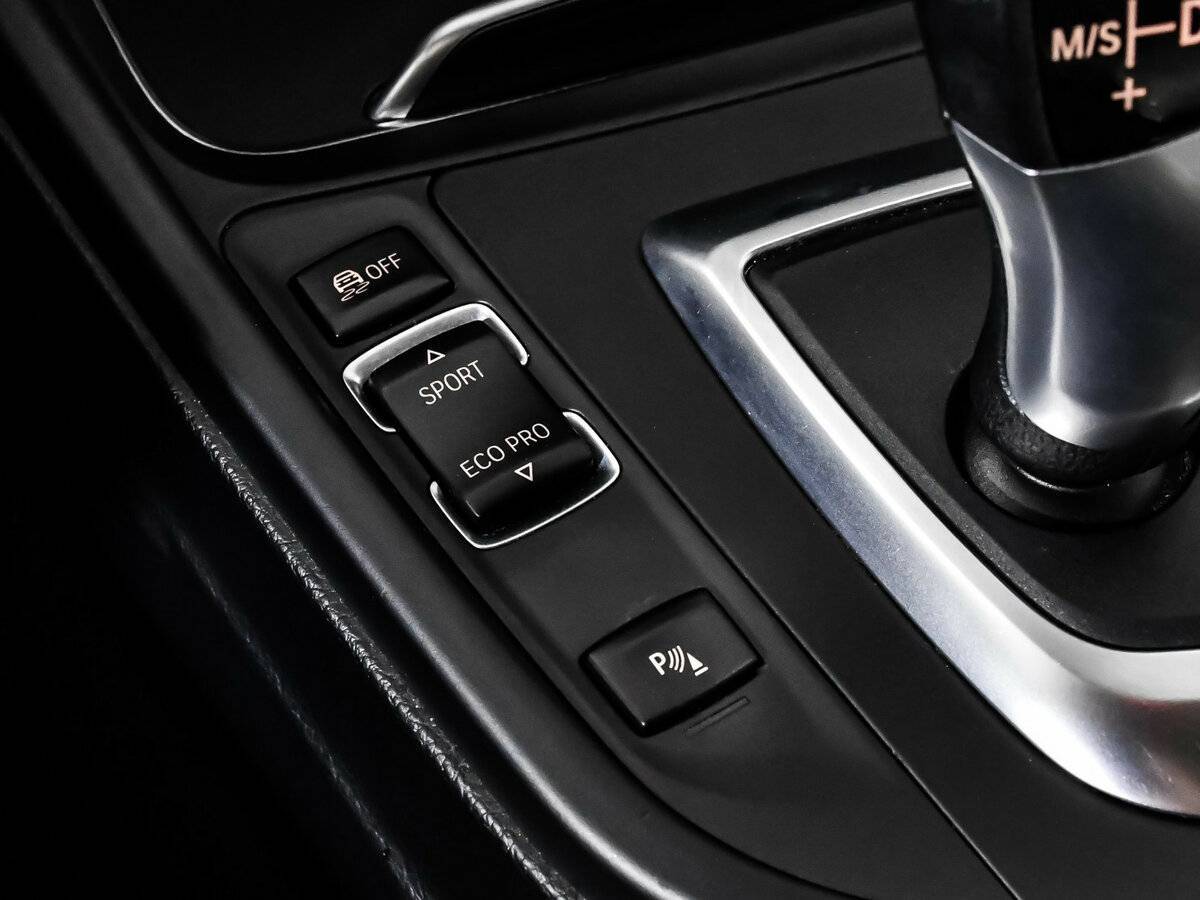 Купить BMW 3 серии 318i, 2015, 105 980 км, фото №16