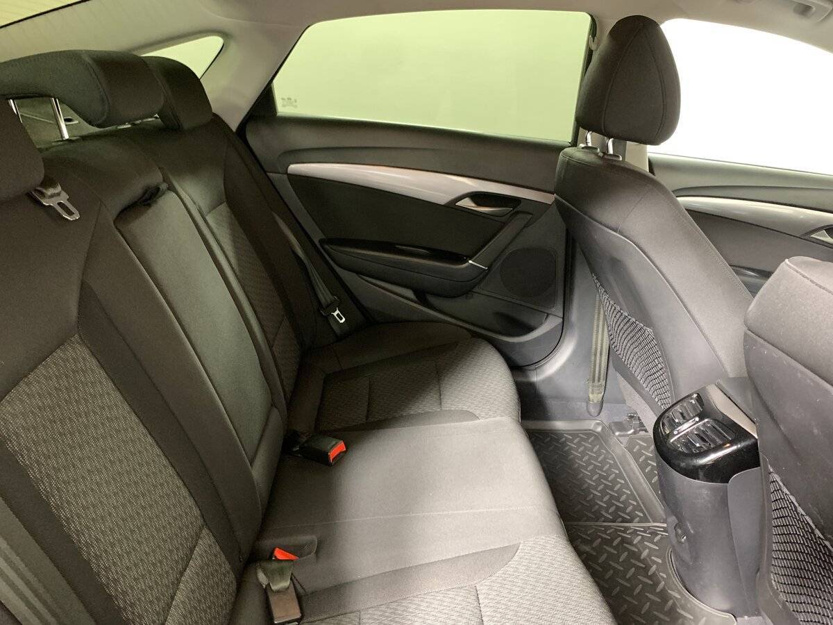 Купить Hyundai i40, 2015, 136 104 км, фото №17