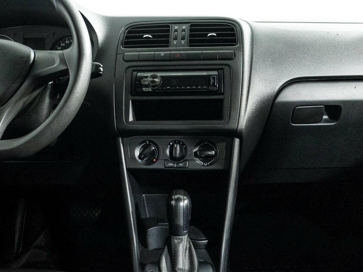 Купить Volkswagen Polo, 2019, 75 689 км, фото №14