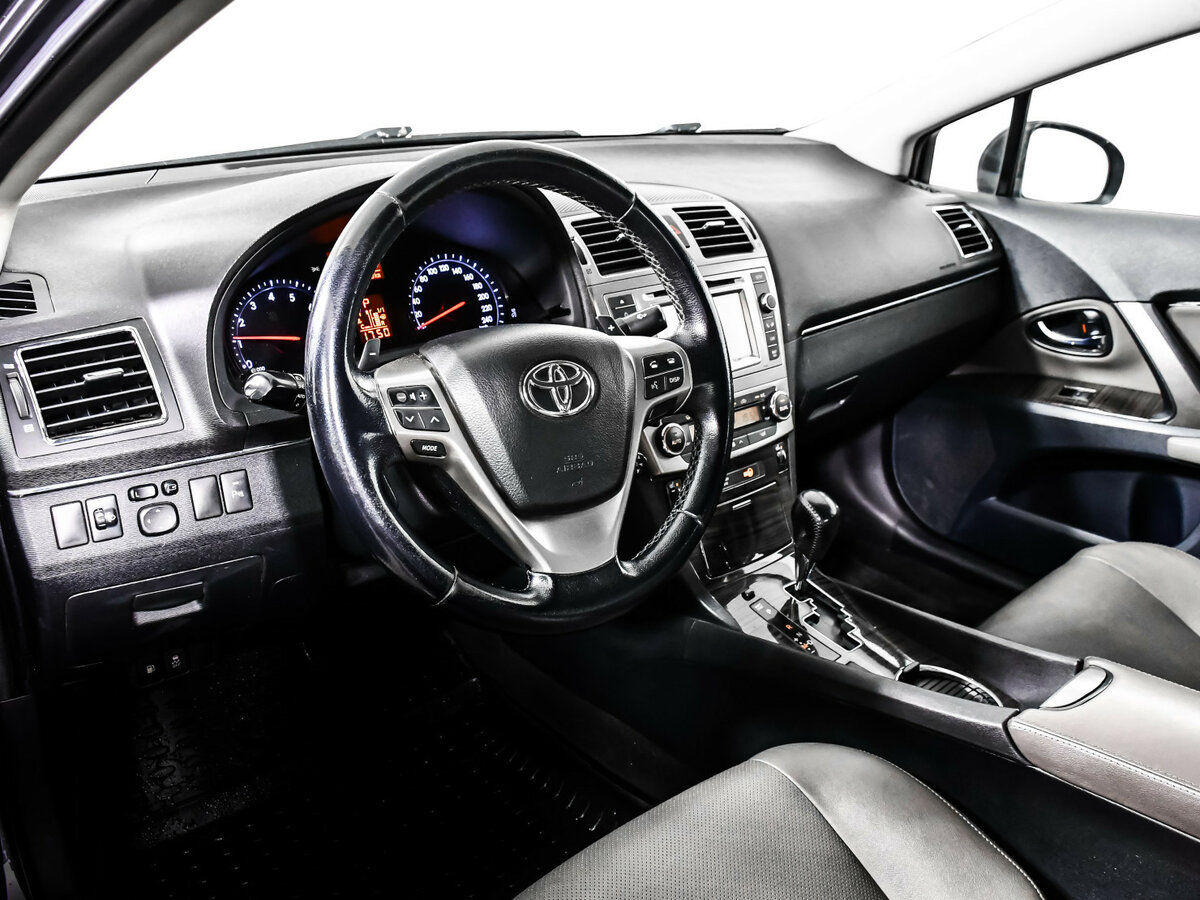 Купить Toyota Avensis III Рестайлинг, 2012, 246 856 км, фото №11