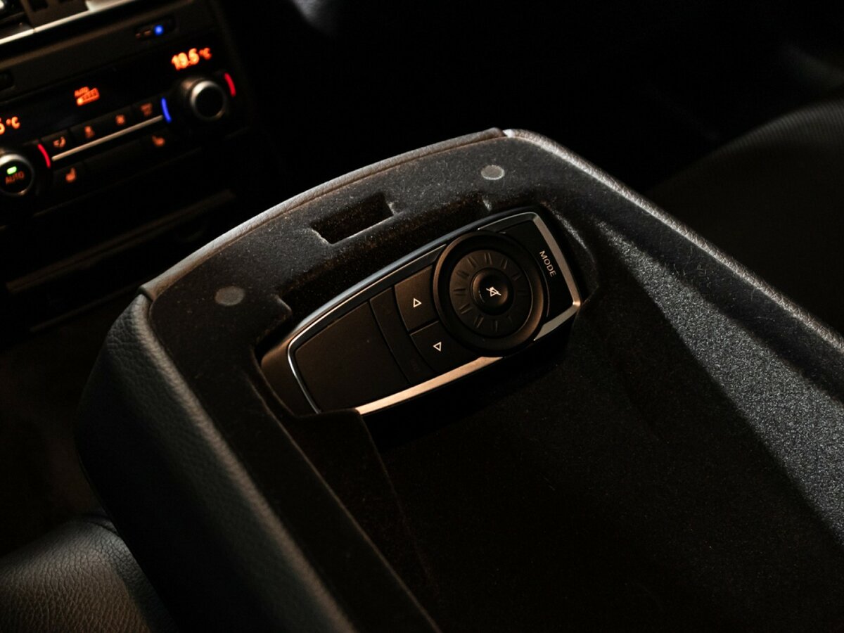 Купить BMW 7 серии 740d xDrive V (F01/F02/F04) Рестайлинг, 2013, 161 681 км, фото №24