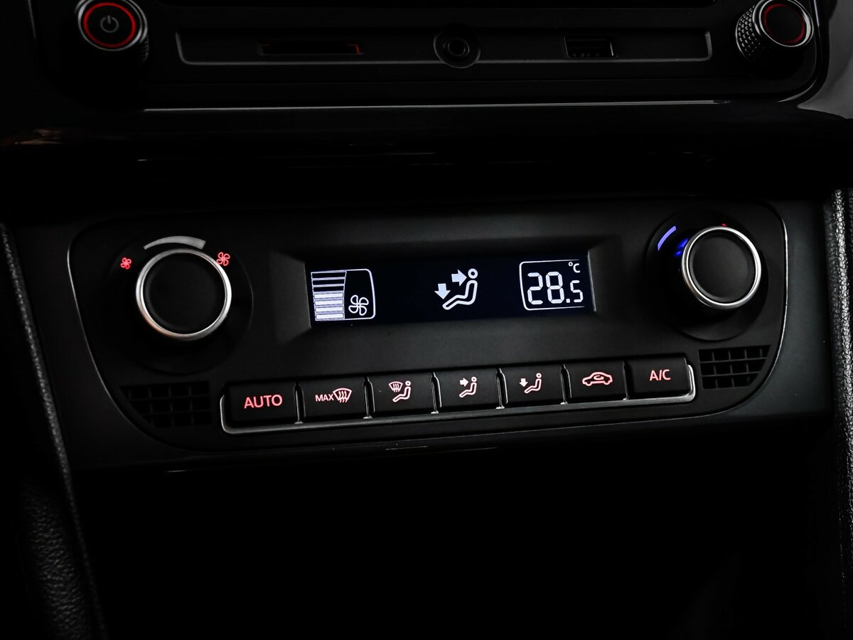 Купить Volkswagen Polo V Рестайлинг, 2018, 45 978 км, фото №15