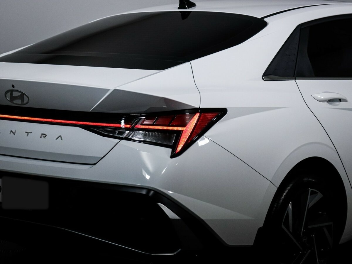 Купить Hyundai Elantra VII (CN7) Рестайлинг, 2024, 2 505 км, фото №13