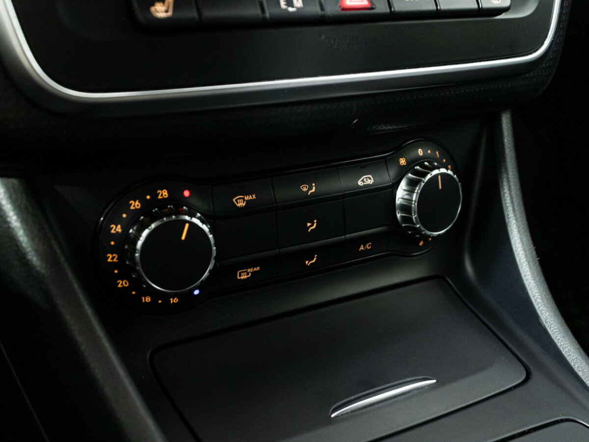 Купить Mercedes-Benz A-Класс 180 III (W176), 2014, 110 594 км, фото №15