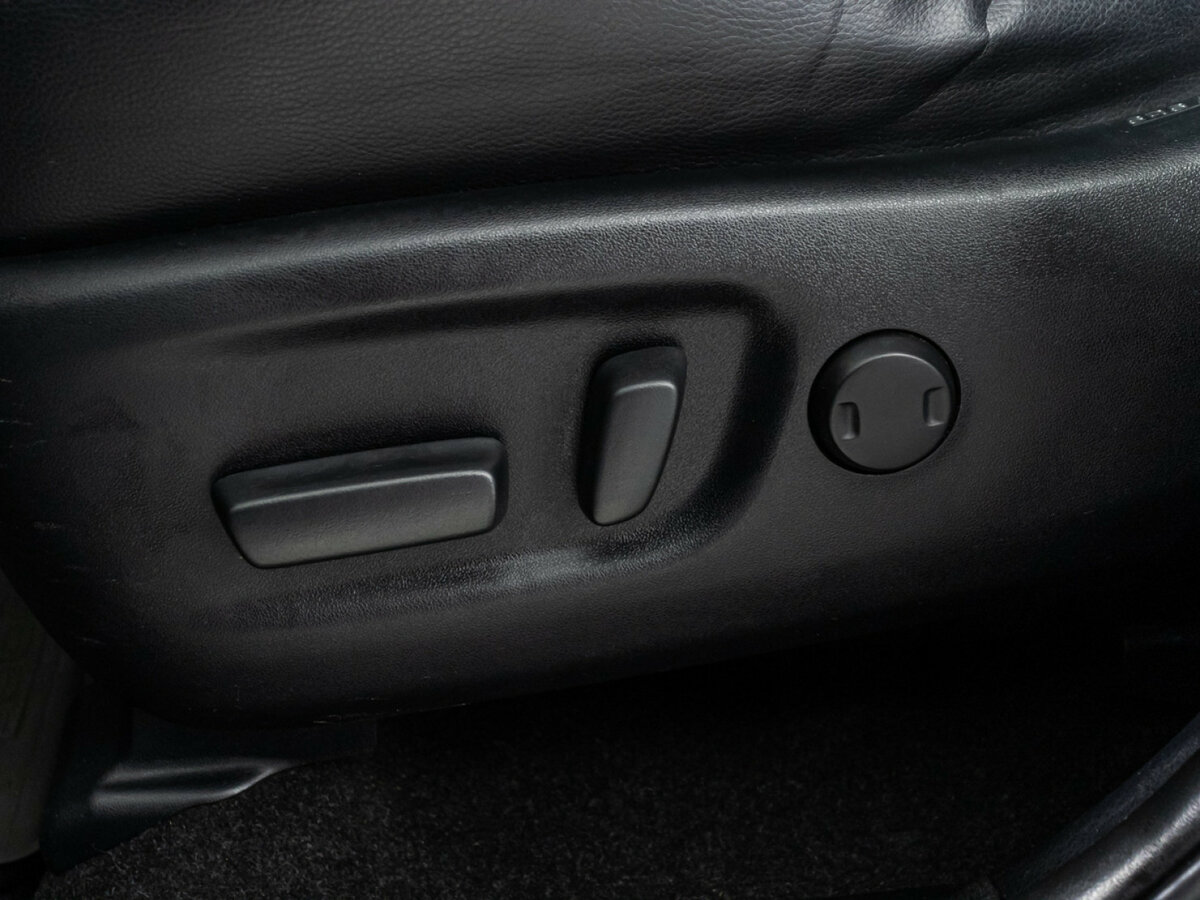 Купить Toyota RAV4 IV (XA40) Рестайлинг, 2016, 111 735 км, фото №14