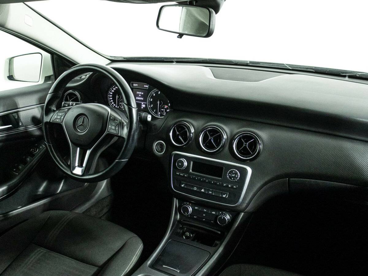 Купить Mercedes-Benz A-Класс 180 III (W176), 2013, 208 692 км, фото №9