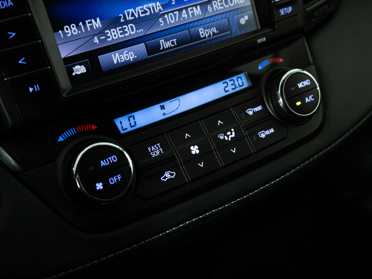 Купить Toyota RAV4 IV (XA40) Рестайлинг, 2018, 124 908 км, фото №15