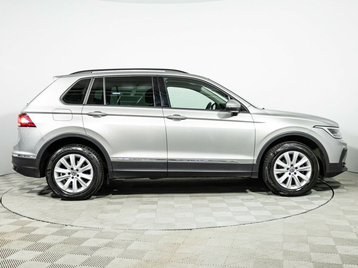 Купить Volkswagen Tiguan II Рестайлинг, 2021, 63 490 км, фото №4