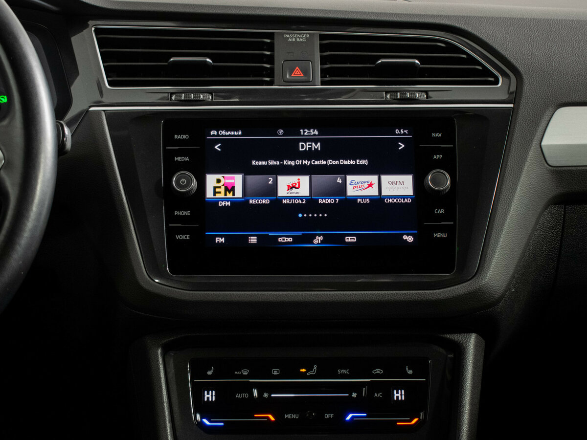 Купить Volkswagen Tiguan II Рестайлинг, 2022, 93 422 км, фото №13