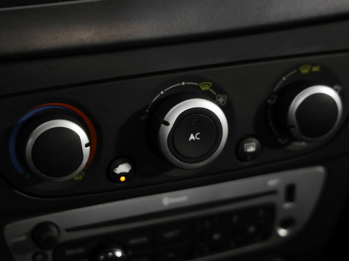 Купить Renault Fluence I Рестайлинг, 2014, 207 309 км, фото №12